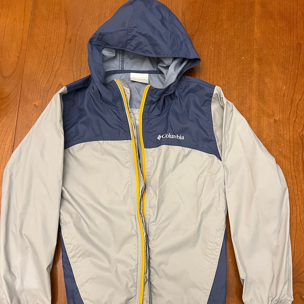 Columbia boys raincoat size 8